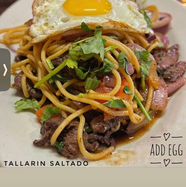 Tallarin Saltado-Carne (Steak).